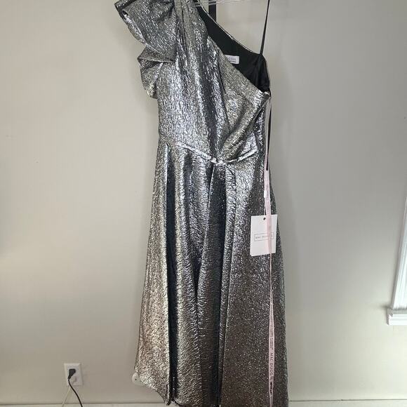 Mac Duggal Silver Gown-Size 4-one shoulder tea holiday wedding brocade NWT - Picture 2 of 6